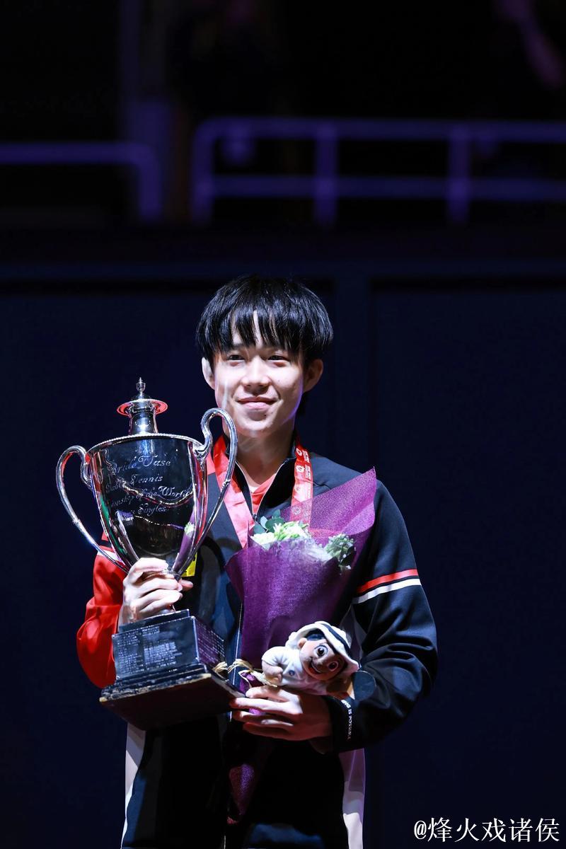 2025中国体育巅峰时刻:王楚钦孙颖莎等选手勇夺金牌 2025中国体育巅峰时刻:王楚钦孙颖莎等选手勇夺金牌